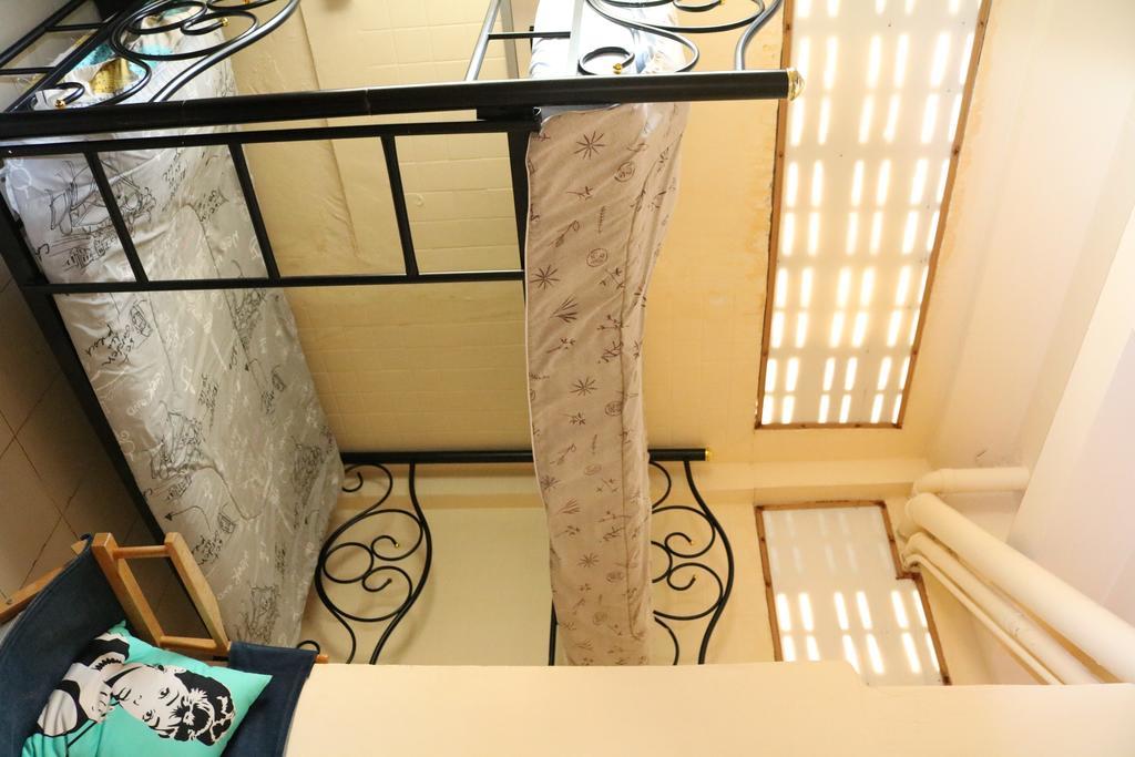 Eco House Apartment Bangkok Bagian luar foto
